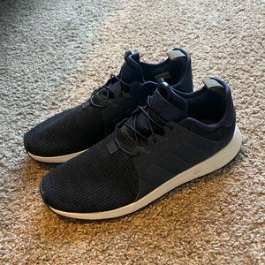 11.5 Adidas Sneakers